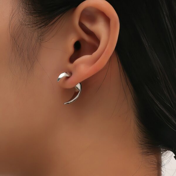 Wholesale Punk rivet pierced earrings