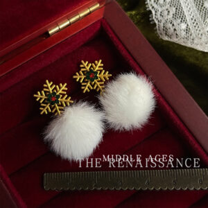 Snowflake fur ball