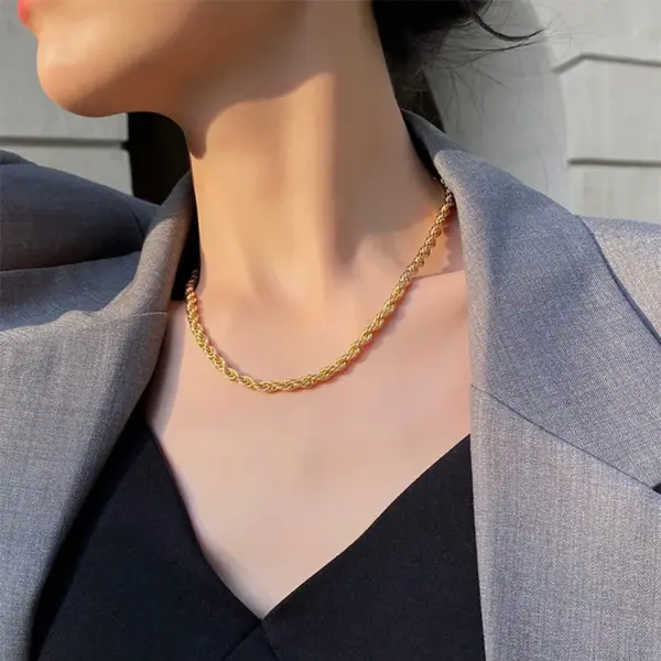 PVD Coated Real Gold Plated 18K Gold Solid Color 304 Stainless Steel Simple Style Waterproof Non Tarnish 304 Stainless Steel Necklace