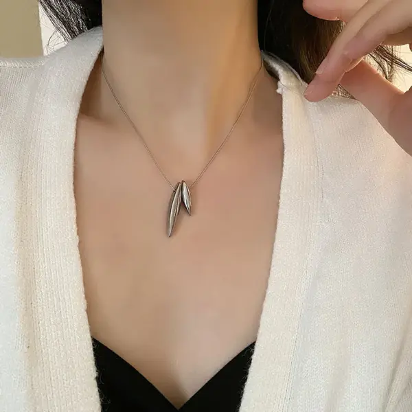 Wholesale 304 Stainless Steel Solid Color PVD Coated Real Gold Plated Simple Style Classic Style Commute Waterproof Non Tarnish Snake Chain Pendant Necklace