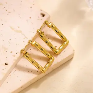 EH0107 Earrings / Gold