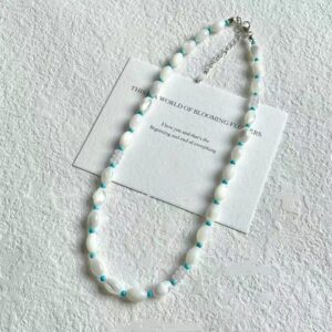 2# cream white contrast color beaded necklace