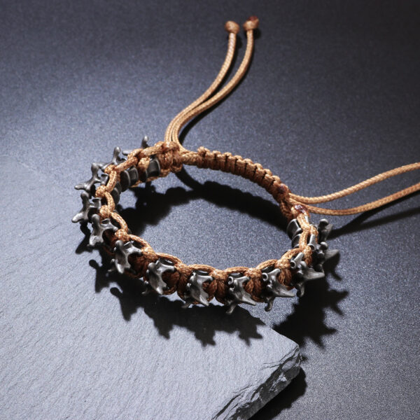 Wholesale Personalized punk dark alloy dragon bone bracelet