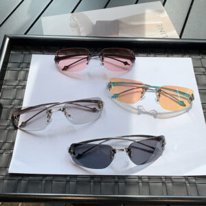 Wholesale 2024 European and American Hot Girls Frameless Cut Edge Sunglasses Fashionable High-End Personalized Metal Glasses Star Sunglasses Women's Trendy