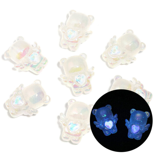 oly-45197aa7bffd33c593a8e7c67a934bb0 Wholesale Glittery heart-shaped rhinestone wing beaded bear charm