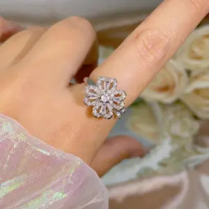 215 Single Layer Four-Leaf Clover Rotating Ring / Adjustable Opening