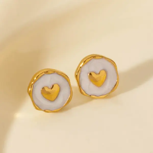 Wholesale PVD Coated Real Gold Plated Round Heart Shape 304 Stainless Steel Elegant Waterproof Non Tarnish Ear Studs