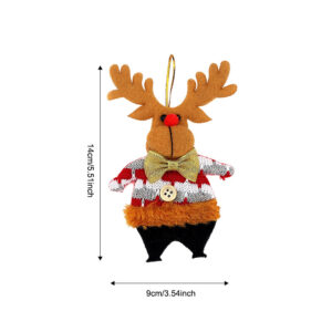 Knitted standing deer pendant