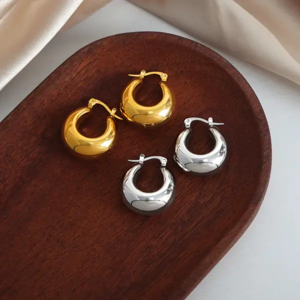 Wholesale 304 Stainless Steel Solid Color PVD Coated 18K Gold Plated Real Gold Plated Punk Simple Style Waterproof Non Tarnish Plating Gold Silver Earrings