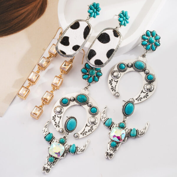 Wholesale Amazon Explosions Bohemian Ethnic Style Earrings Turquoise Milk Pattern Leather Diamond Hollow Earrings Earrings