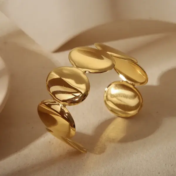 Simple Style Classic Style Commute Oval Solid Color 304 Stainless Steel 18K Gold Plated Bangle In Bulk