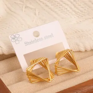 Gold / Average Size / Style 98