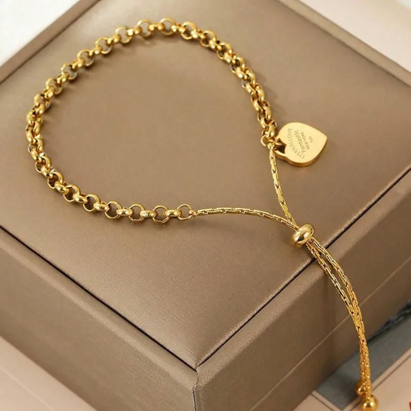 Wholesale Ion Plating (IP) 18K Gold Plated Heart Shape 304 Stainless Steel French Style Simple Classic Waterproof Non Tarnish Bracelets