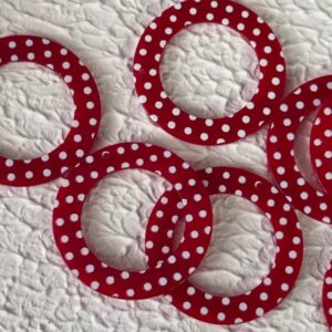 Red spotted single circle