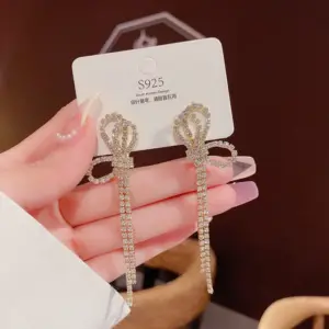 E0146 Silver Needle Color Retention