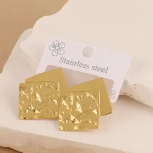 Gold / Average Size / Style 164