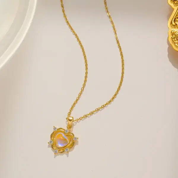 Wholesale PVD Coated Real Gold Plated Heart Shape Stainless Steel Simple Style Waterproof Non Tarnish Pendant Necklace