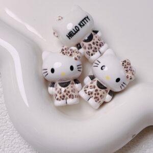 05-White Gray / [Sold per piece] Size approx. 19 x 26 mm, aperture approx. 3.3 mm