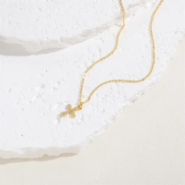 Wholesale Elegant Simple Style Cross Infinity Copper 14k Gold Plated White Gold Plated Zircon Pendant Necklace In Bulk