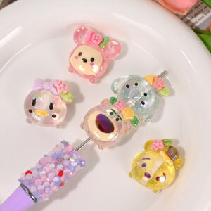 Large glitter winnie the pooh (straight hole 2mm) mixed style randomly sent