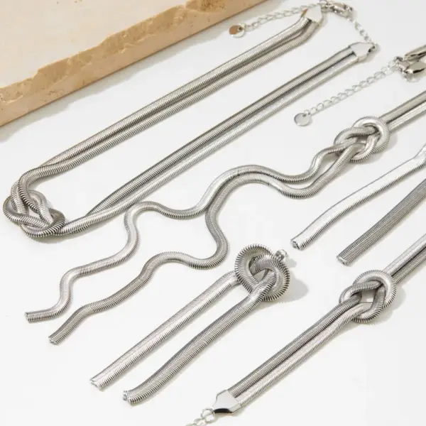 Wholesale PVD Coated Real Gold Plated 16K Gold White Gold Plated Gold Plating Knot 304 Stainless Steel Casual Waterproof Non Tarnish Bracelets Earrings Necklace