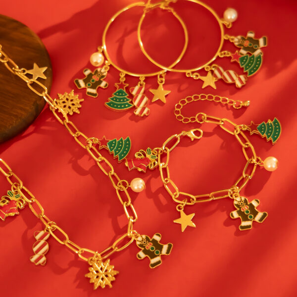 Wholesale Christmas Bell Christmas Tree Tassel Pendant Necklace