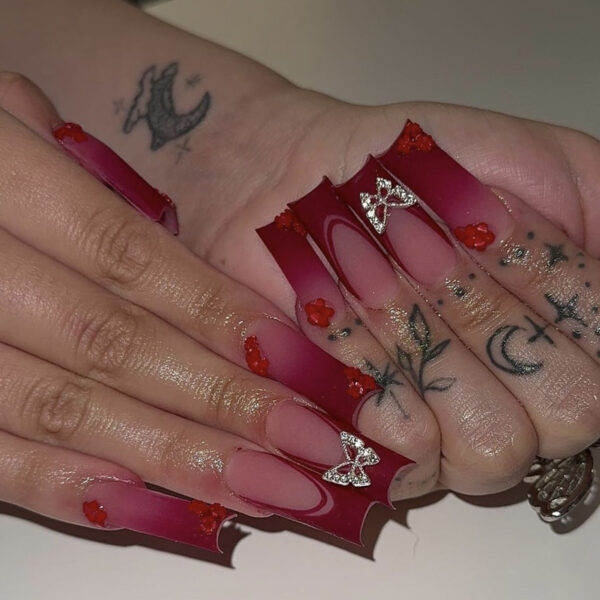 Wholesale European and American blood red French long tubing nail art patch butterfly accessories diamond removable foreign trade fake nails 24 pieces