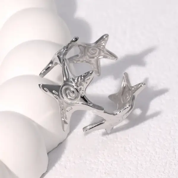 Wholesale Stainless Steel Open Ring With 18K Gold Plating Starfish Design Simple Fashionable Titanium Steel Adjustable Size Jewelry