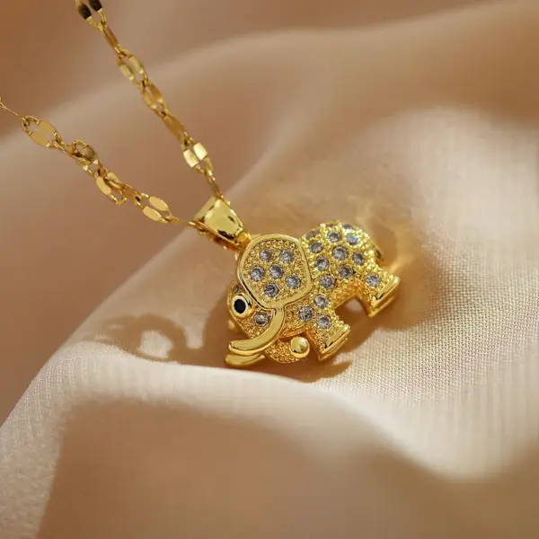 Copper Elephant PVD Coated Zircon Gold Plated Cute Waterproof Non Tarnish Plating Inlay Lobster Trigger Clasp Closure Pendant Necklace