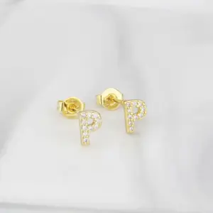 Gold / Letter P