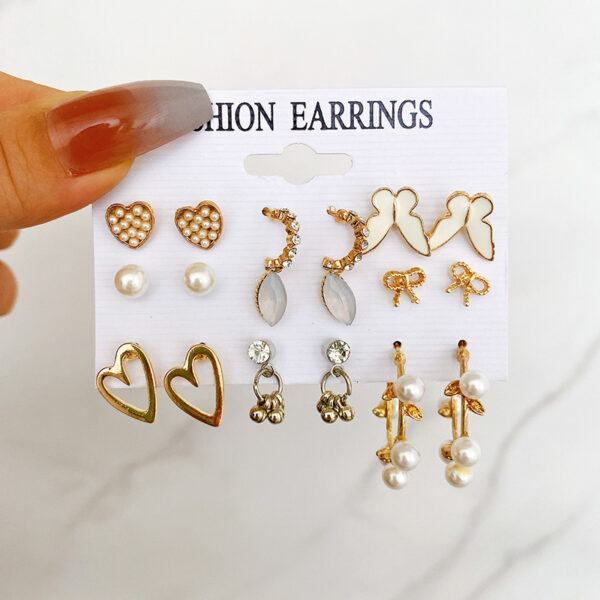 Wholesale Factory Direct fashion acrylic pearl earrings simple butterfly peach heart hollow love stud earrings suit women