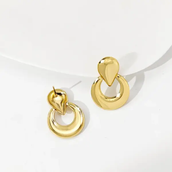 304 Stainless Steel Irregular PVD Coated Artificial Crystal Real Gold Plated Gold Plated Casual Simple Style Waterproof Non Tarnish Ear Studs