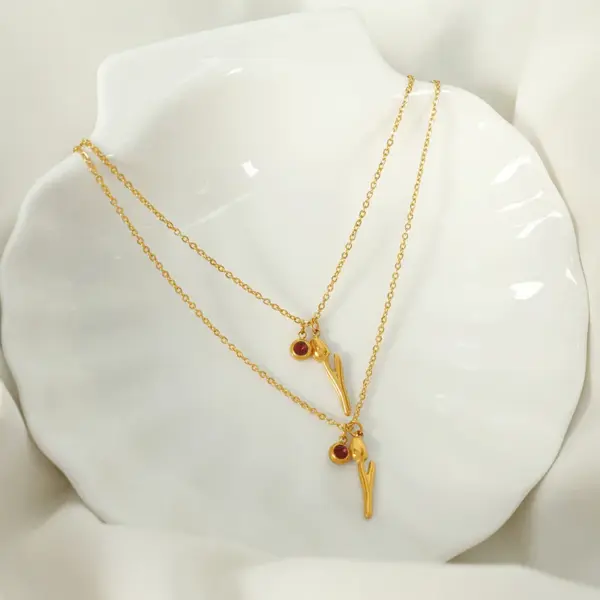 Wholesale 304 Stainless Steel Tulip PVD Coated Rhinestones 18K Gold Plated Real Gold Plated Elegant Simple Style Waterproof Non Tarnish Plating Inlay Cable Chain Gold Necklace