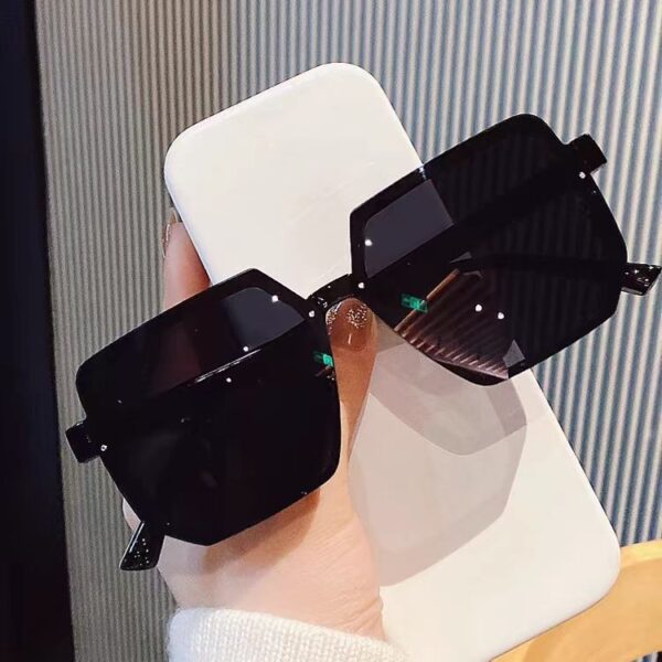 Wholesale New Retro Sunglasses, Sun Protection, Women's High-End Sunglasses, Cross-Border Popular Men's Street Photography, Versatile Sunglasses