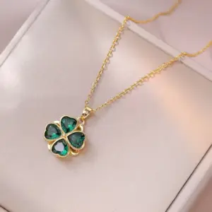 X3338 Love Emerald Rotating Necklace
