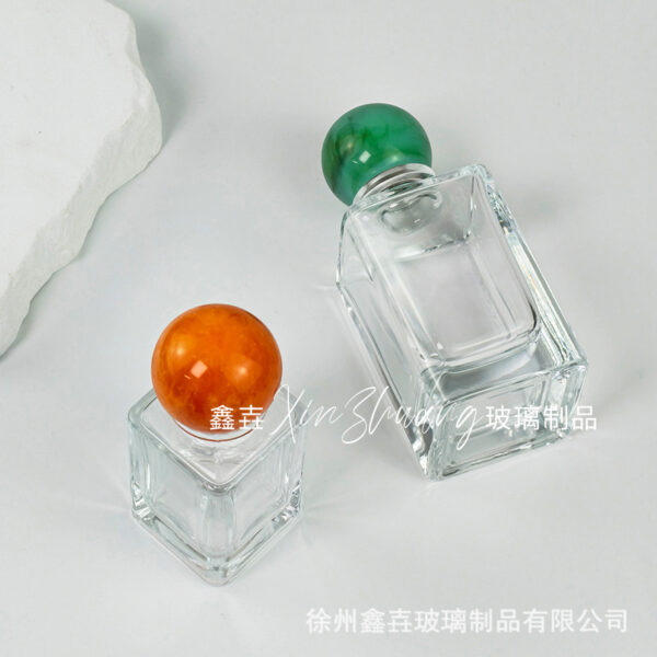 Wholesale Spot 30ml 50ml 100ml Transparent Classy Perfume Repackaged Glass Bottle Press Spray Nozzle Perfume Bottle