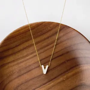 Gold / One Size / V