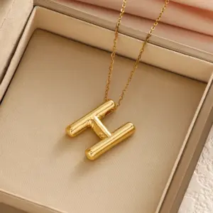 6268 Gold Letter H