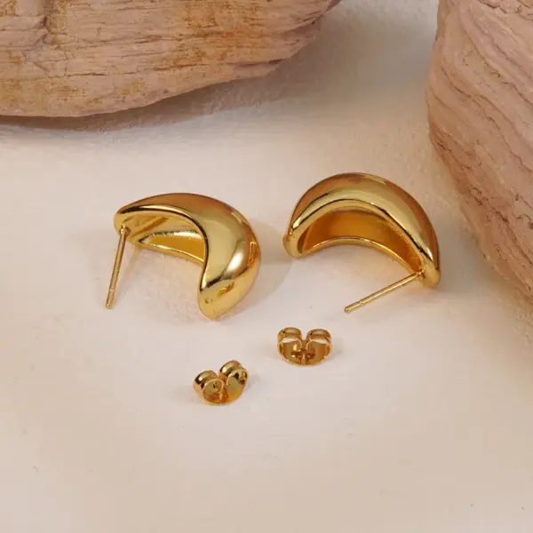 Wholesale Ion Plating (IP) 18K Gold Plated Geometric 304 Stainless Steel Simple Style Waterproof Non Tarnish Ear Studs
