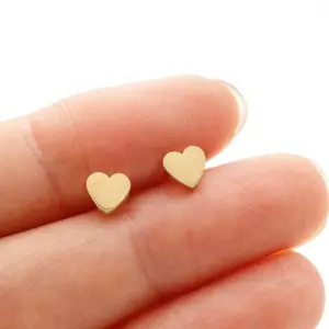 Wholesale Ion Plating (IP) 18K Gold Real Gold Plated Heart Shape 304 Stainless Steel Cute Sweet Waterproof Non Tarnish Small Stud Earrings Ear Studs