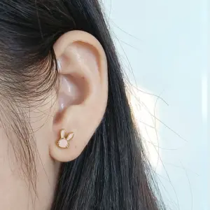 Wholesale 1 Pair Casual Basic Geometric Moon Heart Shape Titanium Steel Ear Studs