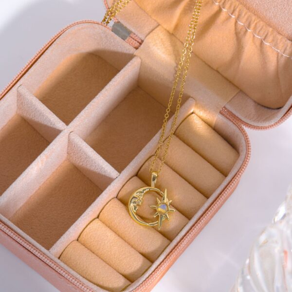 Wholesale Stereo Hollow Star Moon Necklace Sun Star Moon Embrace Opal Pendant Clavicle Chain