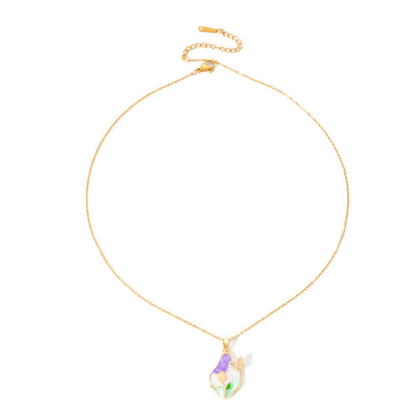 Wholesale Retro Oil Painting Style Flower Butterfly Necklace Accessories for Women, Accessible Luxury Elegant, High-End Clavicle Chain, Exquisite and Versatile Jewelry