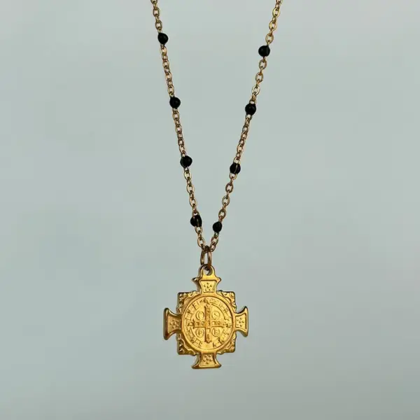 PVD Coated 18K Gold Plated Cross Conch 304 Stainless Steel Casual Cute Waterproof Non Tarnish 304 Stainless Steel Pendant Necklace