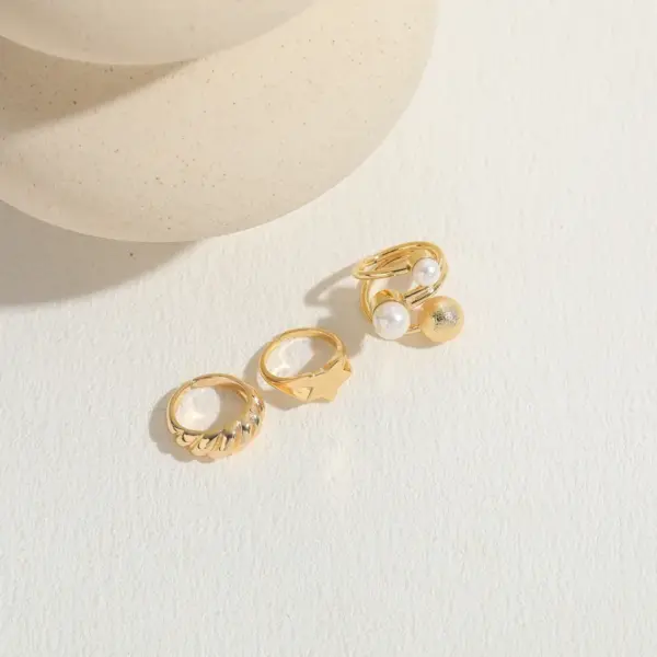 Wholesale Elegant Luxurious Classic Style Geometric Star Copper Plating Inlay Artificial Pearls 14k Gold Plated Open Ring