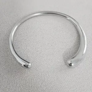 Glossy / Steel Color