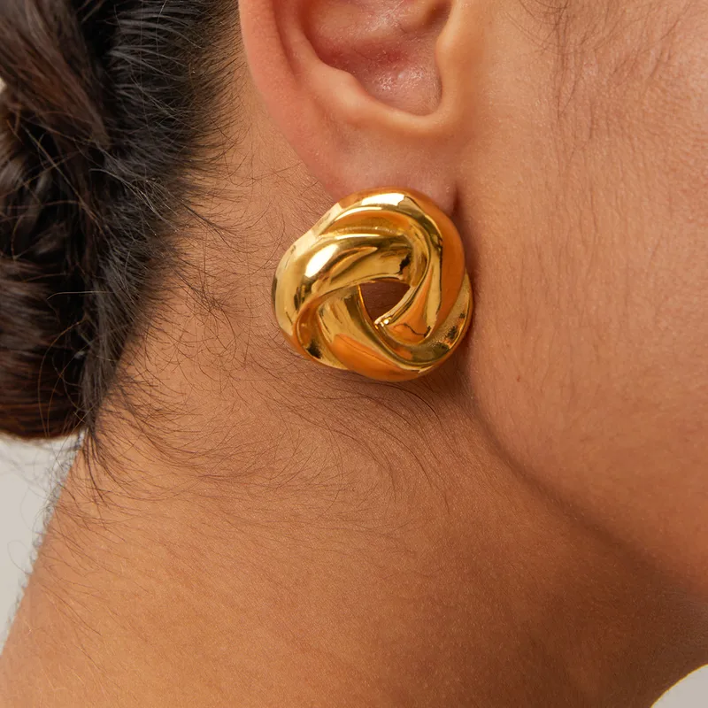 Wholesale 1 Pair Retro Classic Style Commute Triangle 304 Stainless Steel 18K Gold Plated Ear Studs