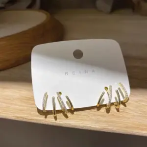 14# D0049 Four Rings / Gold