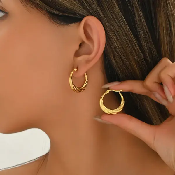 Wholesale 304 Stainless Steel Solid Color PVD Coated Real Gold Plated Real Gold Plated Casual Simple Style Waterproof Non Tarnish Earrings