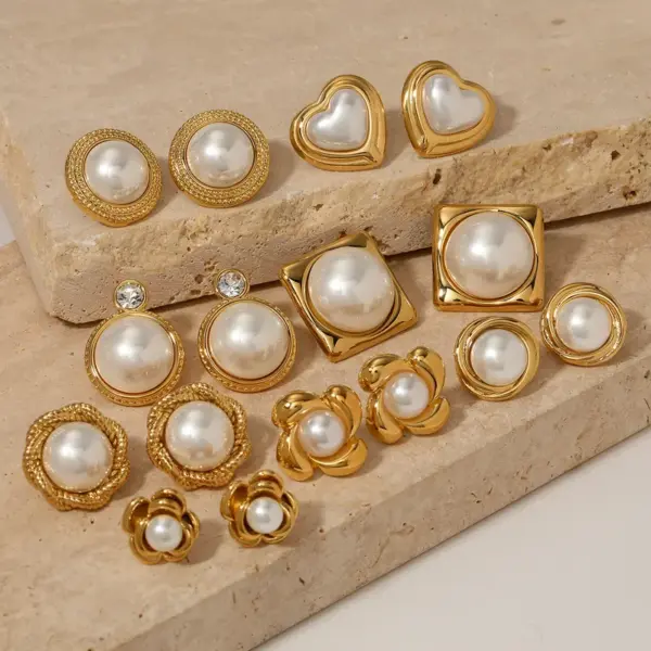 Ion Plating (IP) Real Gold Plated 18K Gold White Gold Plated Heart Shape Flower 316 Stainless Steel Casual Sweet Waterproof Non Tarnish Ear Studs